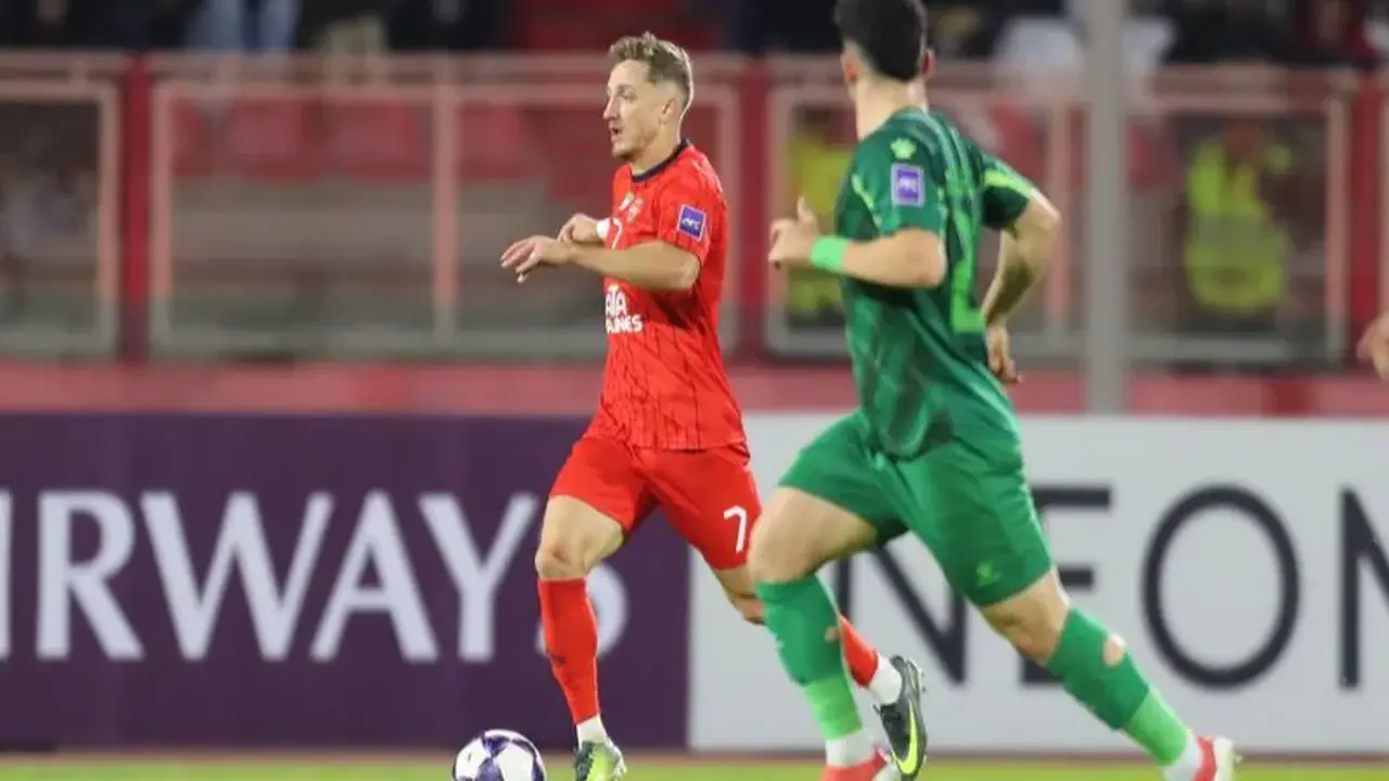 مواجهة قوية.. غرامة 45 ألف دولار على تراكتور الإيراني مع الشرطة العراقي